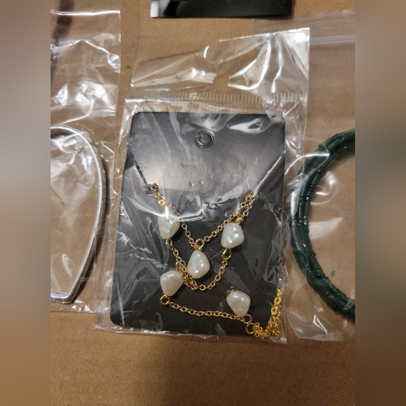 Jewelry Lot Costume Accessory Fashion Bracelets Necklace Earrings - Picture 6 of 8